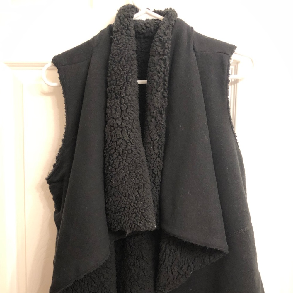 REVERSIBLE Sherpa vest